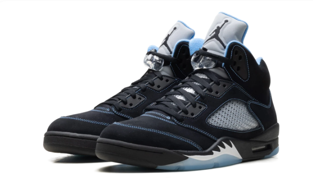Air Jordan 5 Retro 'Black University Blue' (2026) Sneakers - Black / Blue