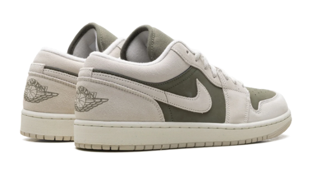 Air Jordan 1 Low SE Sneakers - Medium Olive / Sail