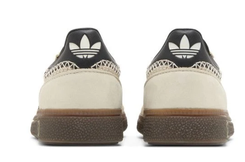 adidas Handball Spezial Women's Sneakers - Cloud White / Core Black / Gold Metallic